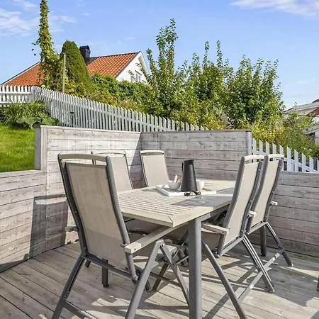 Holiday home Awesome In With Wifi *